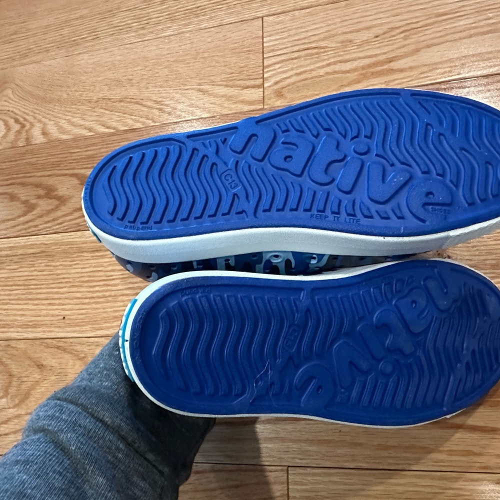 NWT native shoes